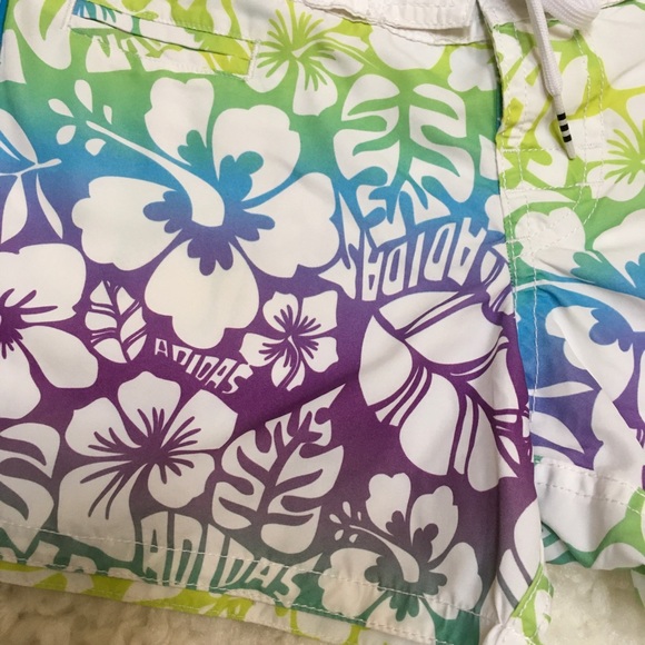Vintage Adidas Women’s Hawaiian Board shorts size Small - Picture 5 of 11